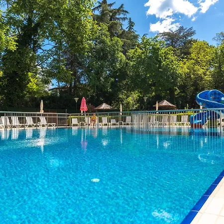 Apartament Seanest *