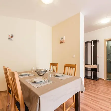 Seanest Złote Piaski