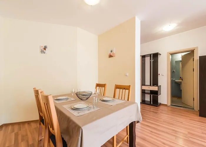 Seanest Golden Sands